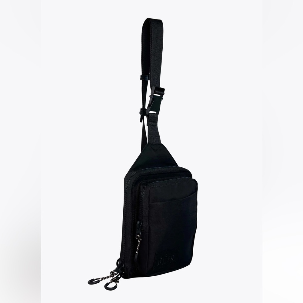 Beis Sport Sling in Black